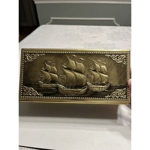 Elite Gold Brass Look Footed Tin 3 Embossed Ships On Lid England